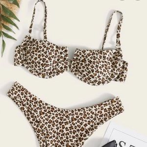 Underwire Bikini Top. Size L